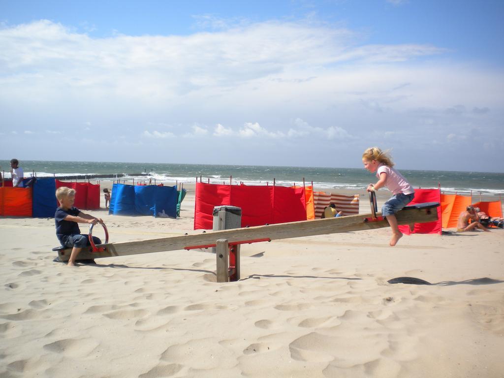 Koetsementen Appartementen Met Strandcabine ドンブルグ エクステリア 写真